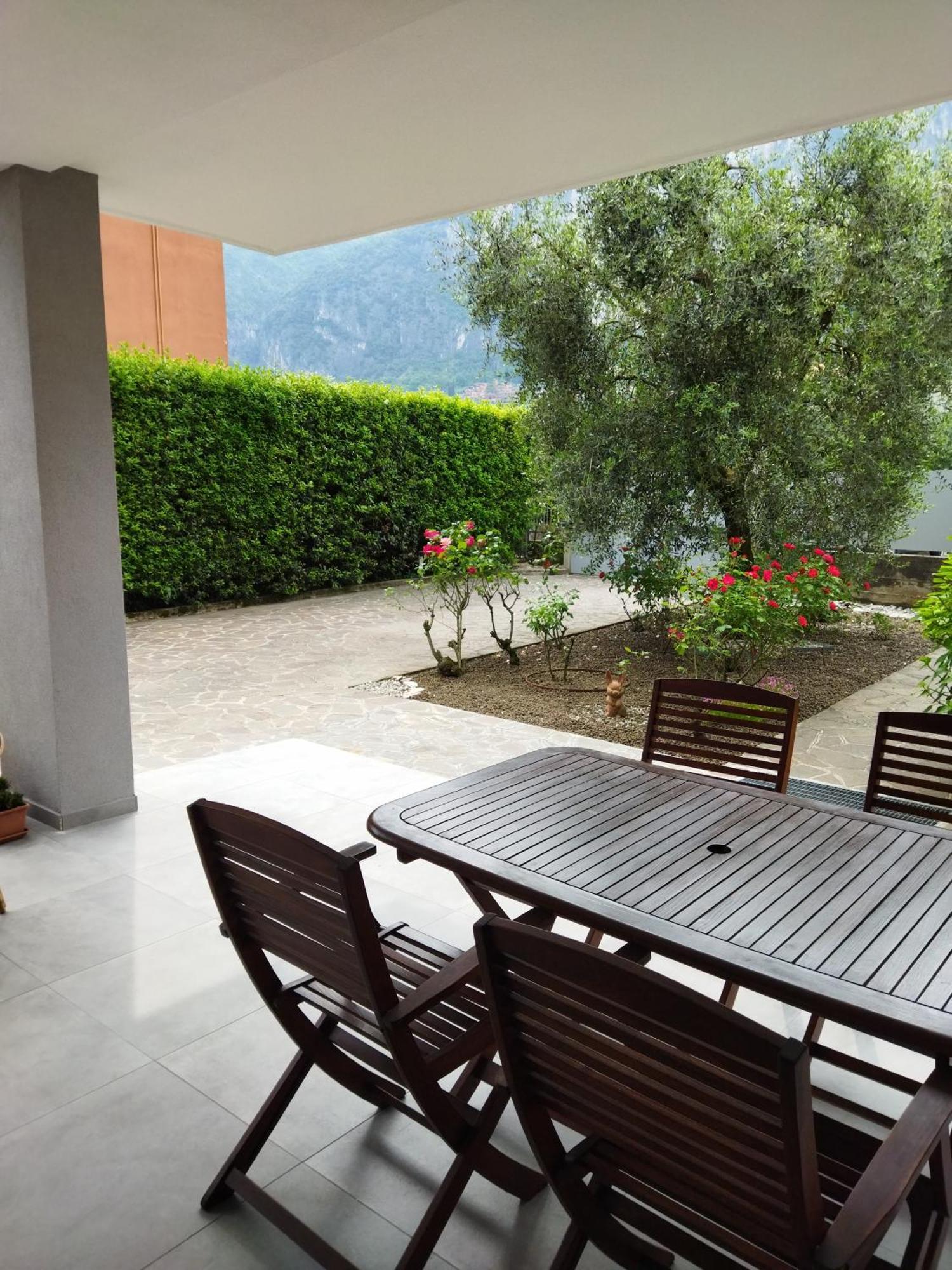 Rose Garden House Wi-Fi Apartment Рива дел Гарда Екстериор снимка